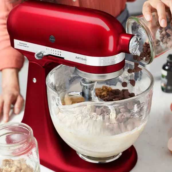 Kitchen Aid Artisal 4.8L + 3L bowl, pouring shield, whip, dough hook, flat beater