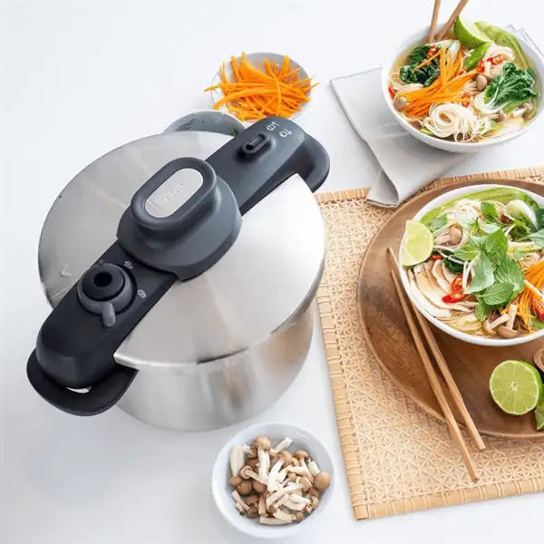 Tefal Secure Compact Pressure Cooker 8L Klik